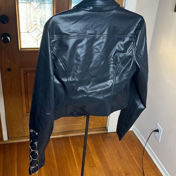 Hot Topic Social Collision Black & Silver O-Ring Moto Jacket Medium - Picture 5 of 6